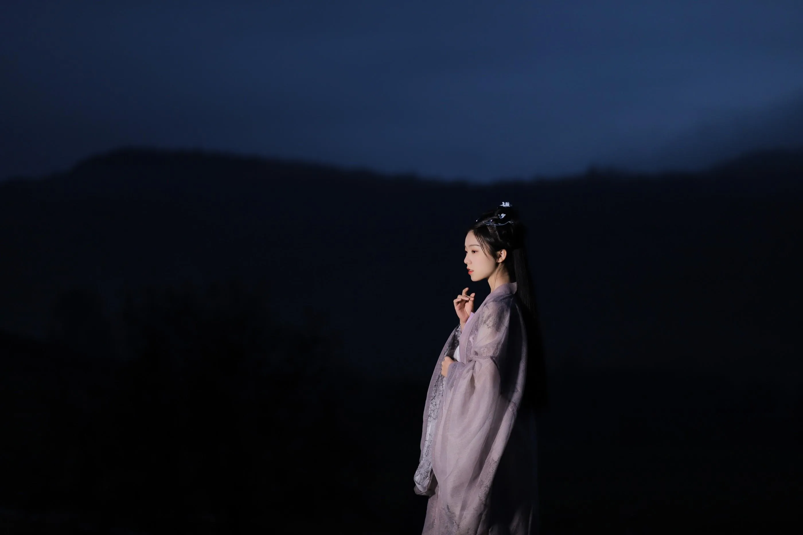 [YITUYU艺图语]2022.02.05 提灯照河山 一方伊人yi [22P]插图2